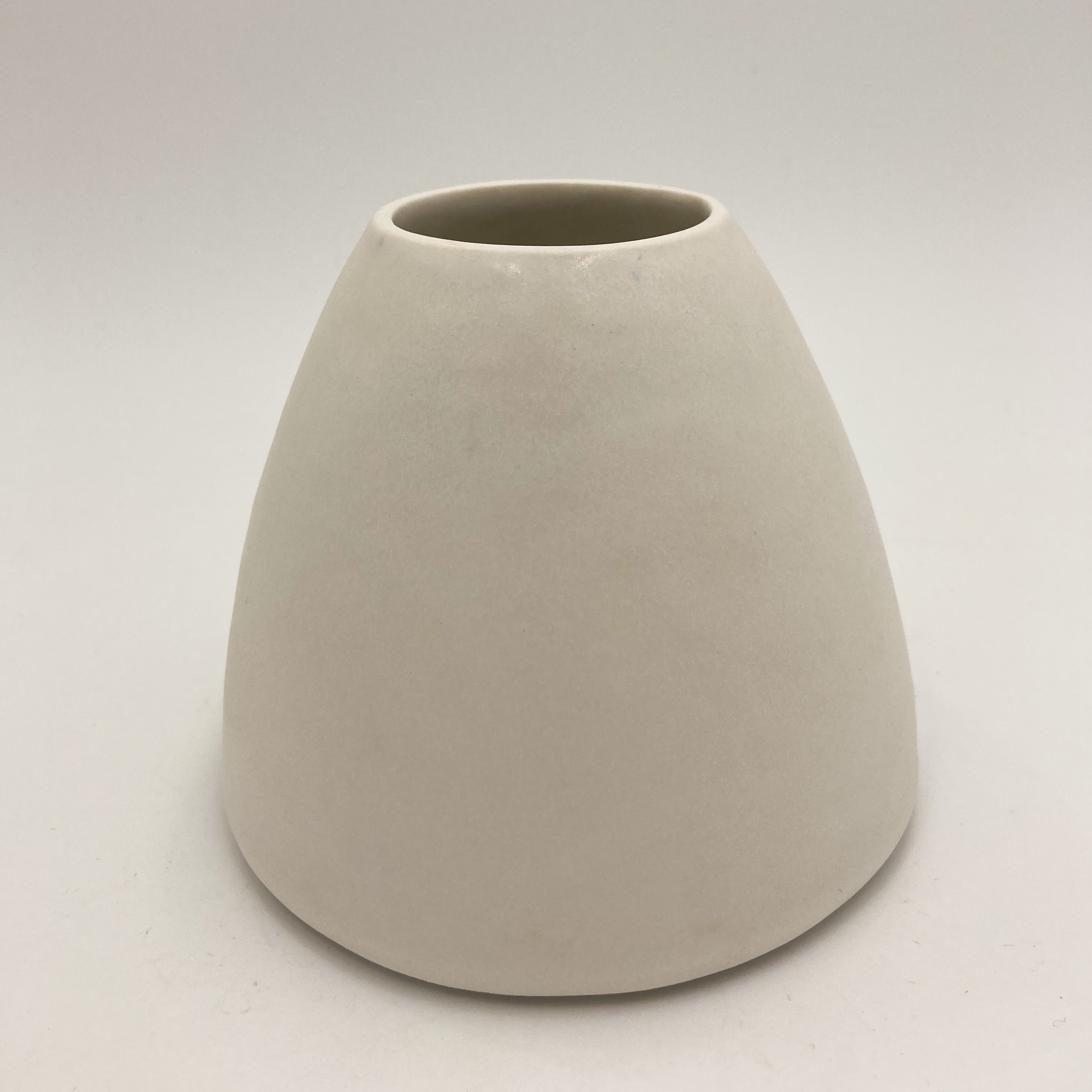 Vase-glossy-white