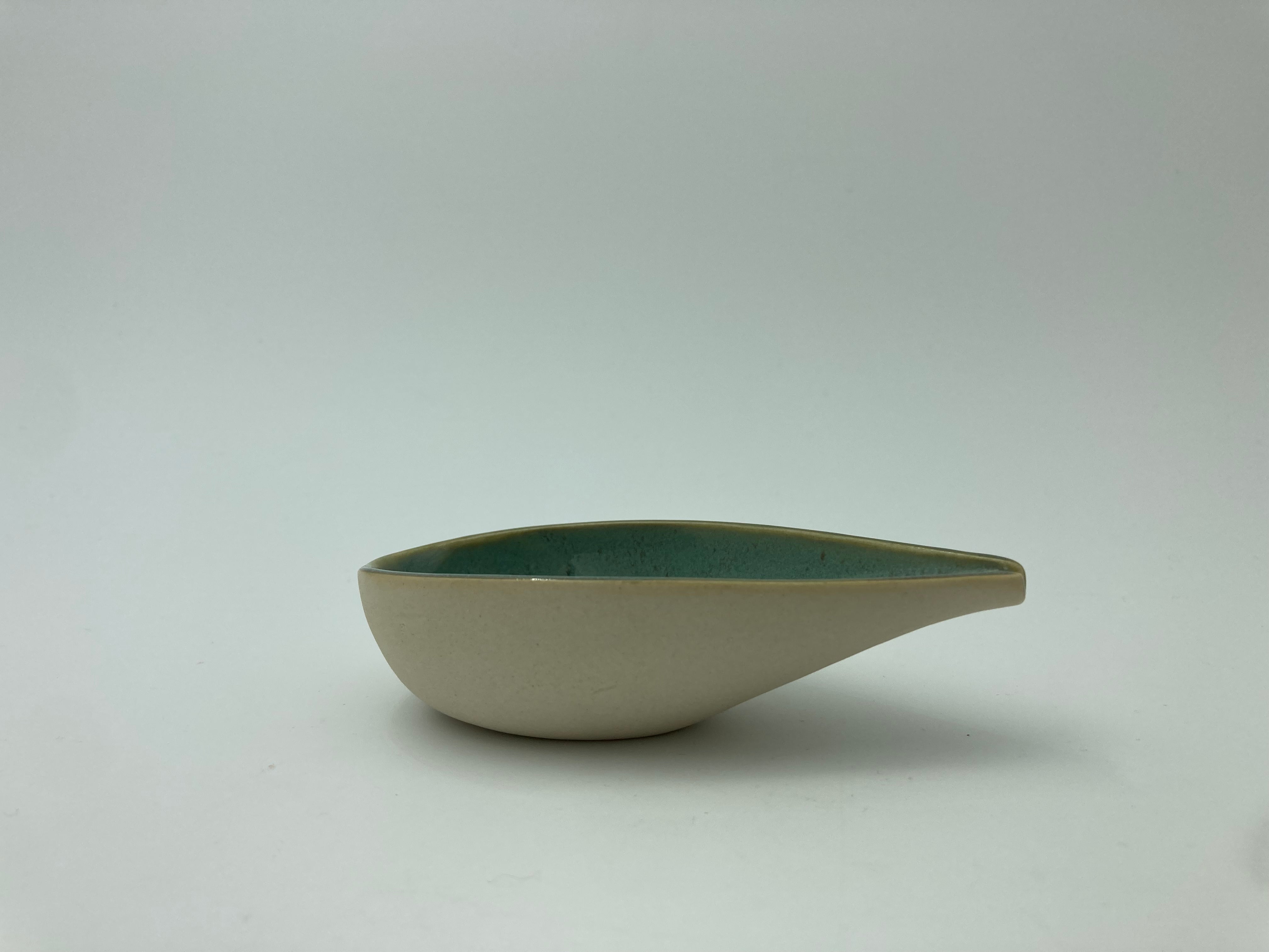 Small dressing bowl